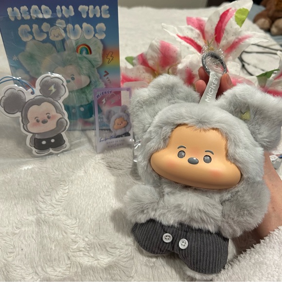 Miniso Mickey Head In The Clouds Thunder Cloud - Picture 1 of 10